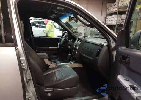 2010 Ford Escape Xlt from USA, damaged, VIN 1FMCU0DG3AKA95213